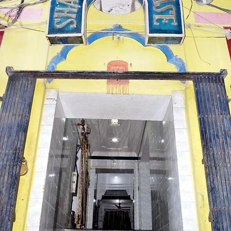 Grg Shanti Guest House Varanasi Near Manikarnika Ghat מראה חיצוני תמונה