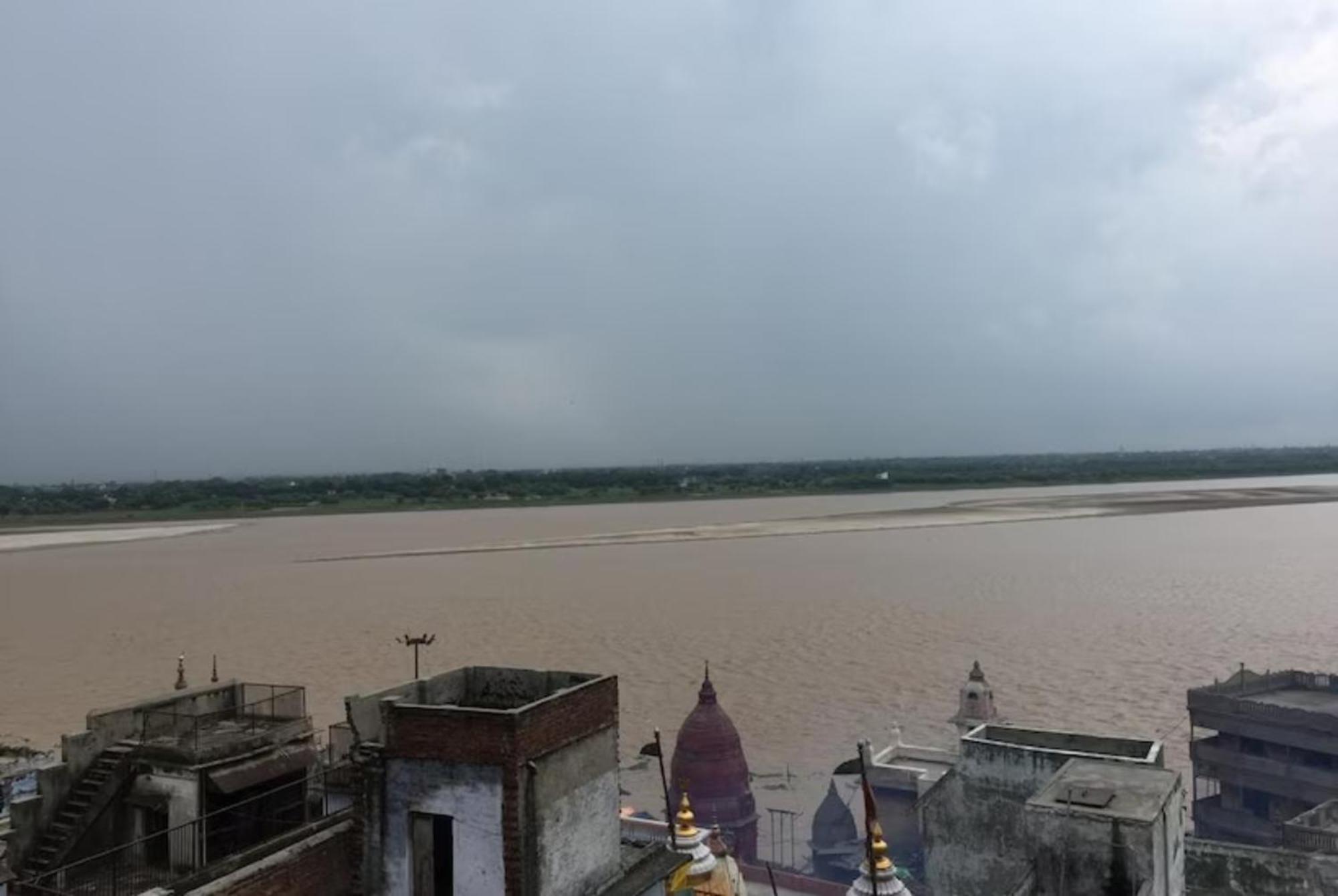 Grg Shanti Guest House Varanasi Near Manikarnika Ghat מראה חיצוני תמונה