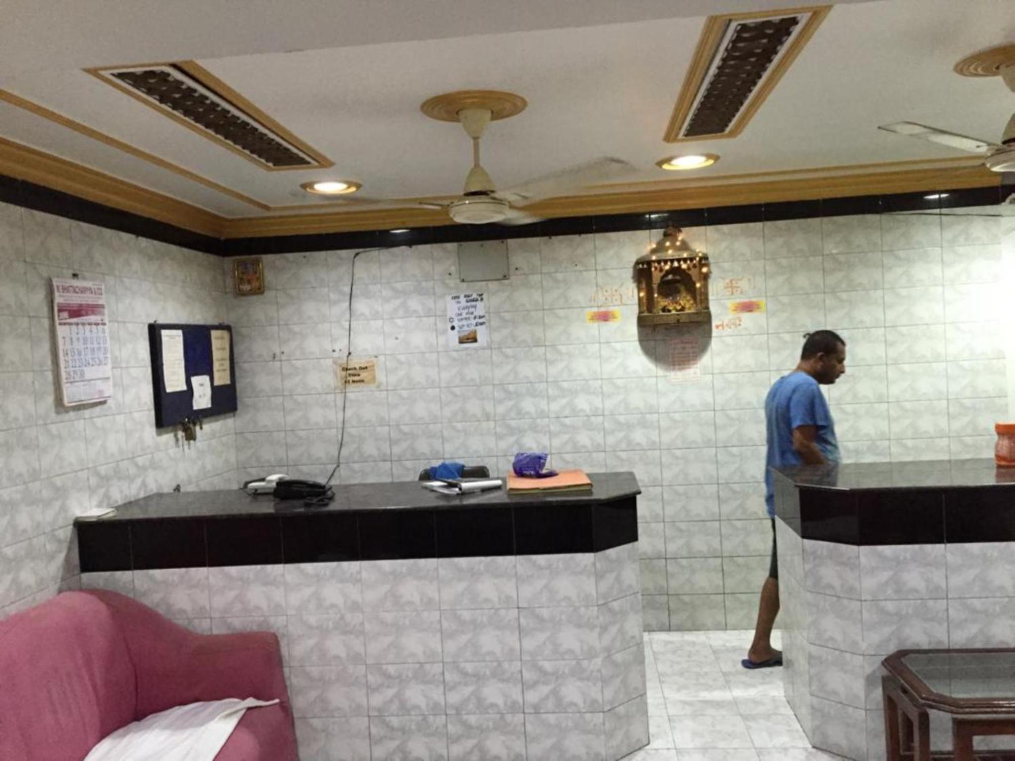 Grg Shanti Guest House Varanasi Near Manikarnika Ghat מראה חיצוני תמונה