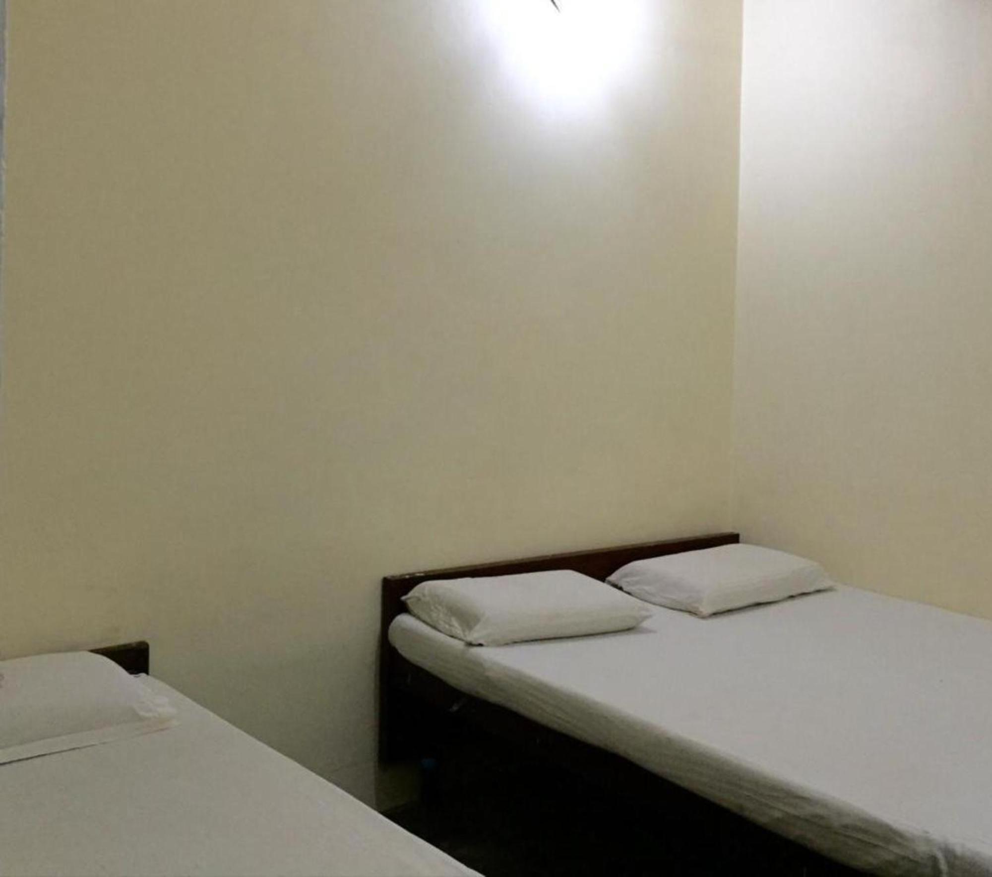 Grg Shanti Guest House Varanasi Near Manikarnika Ghat מראה חיצוני תמונה