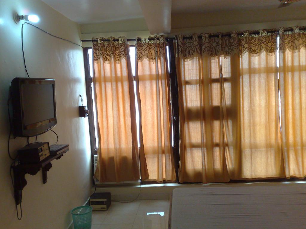 Grg Shanti Guest House Varanasi Near Manikarnika Ghat חדר תמונה