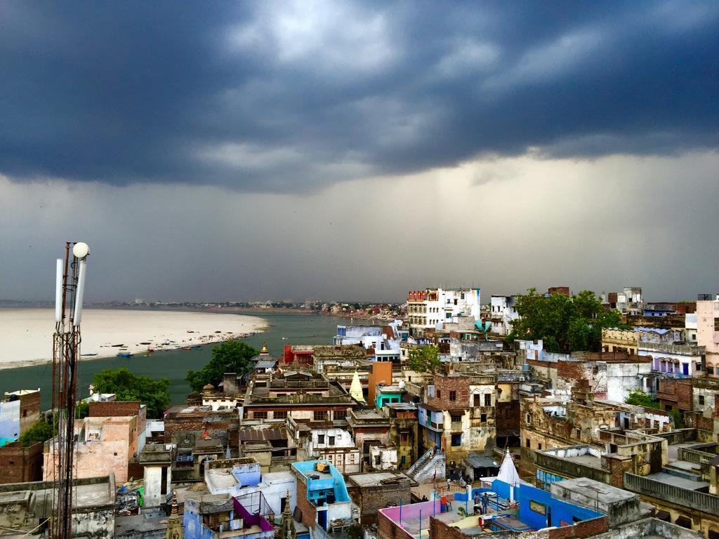 Grg Shanti Guest House Varanasi Near Manikarnika Ghat מראה חיצוני תמונה