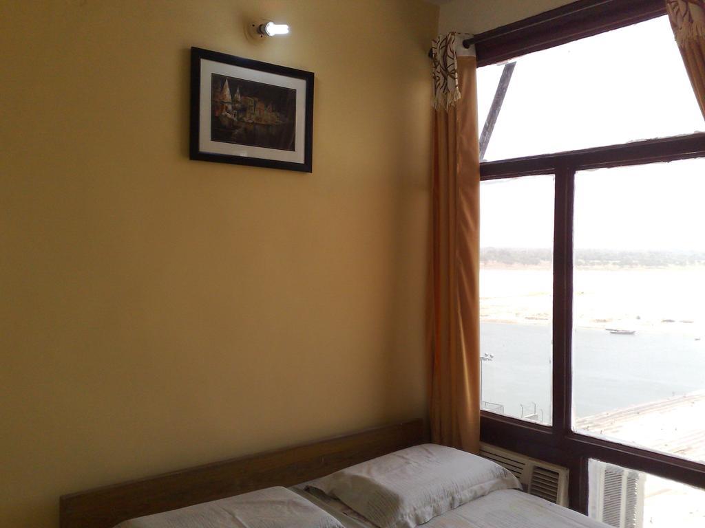 Grg Shanti Guest House Varanasi Near Manikarnika Ghat מראה חיצוני תמונה