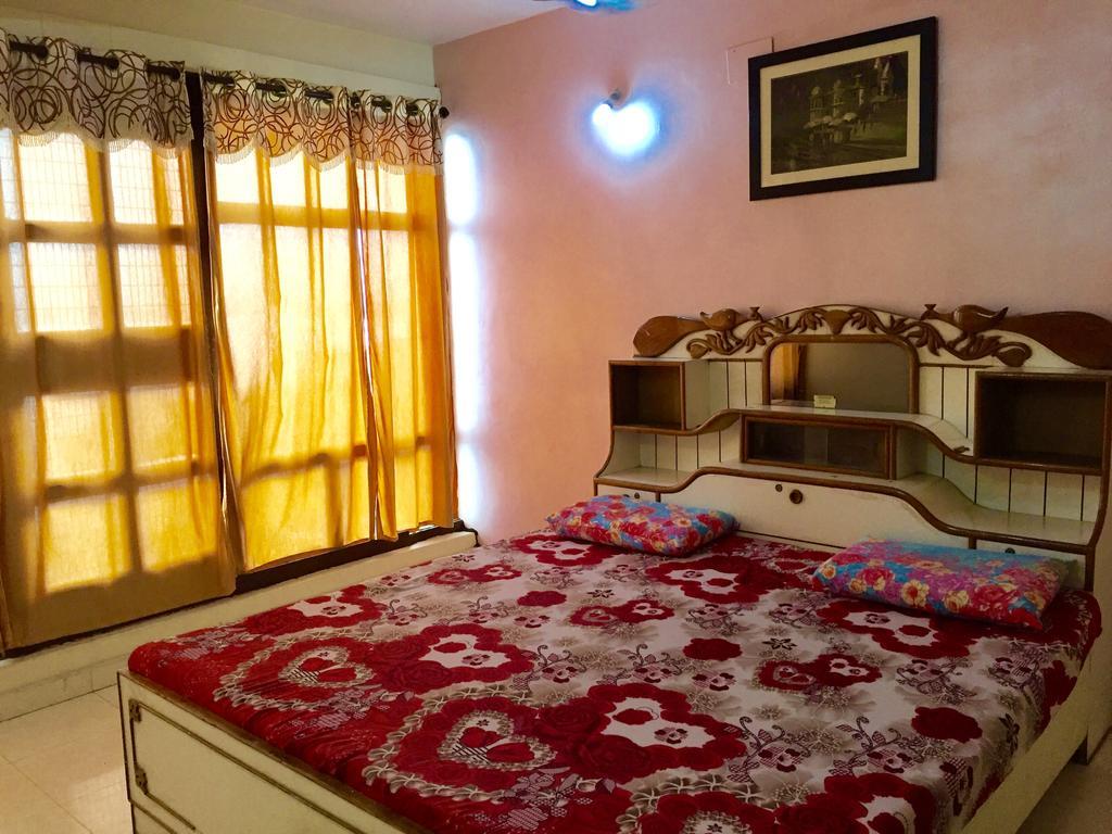 Grg Shanti Guest House Varanasi Near Manikarnika Ghat מראה חיצוני תמונה