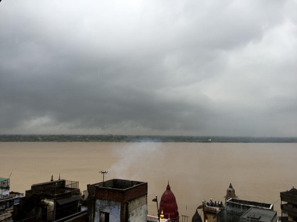 Grg Shanti Guest House Varanasi Near Manikarnika Ghat מראה חיצוני תמונה