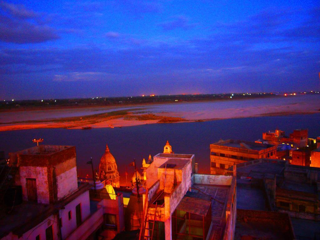Grg Shanti Guest House Varanasi Near Manikarnika Ghat מראה חיצוני תמונה