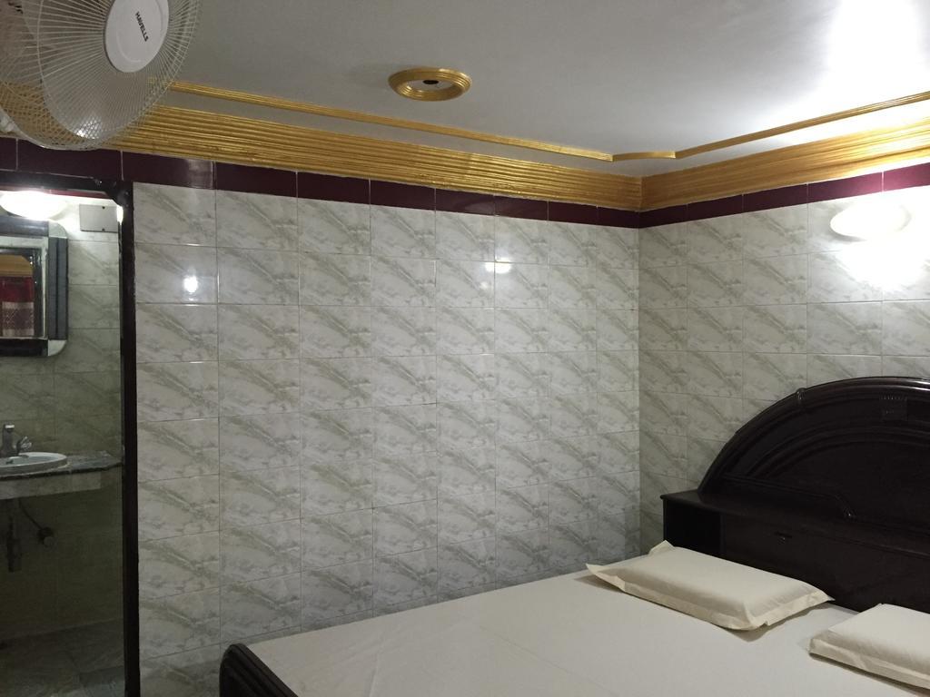 Grg Shanti Guest House Varanasi Near Manikarnika Ghat מראה חיצוני תמונה